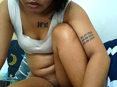 naughtyasian_girl from StripChat is Freechat