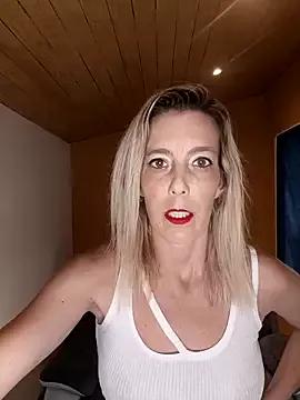 Naughtyeva16 from StripChat