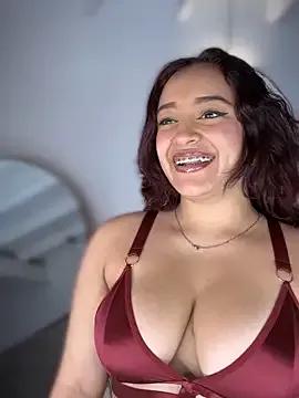 NaughtyNinnaXXX from StripChat is Freechat