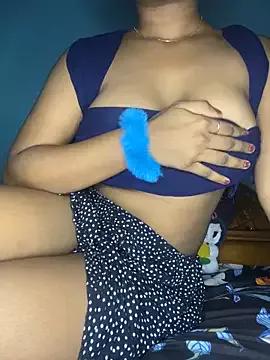 naughtysaraaa from StripChat is Freechat