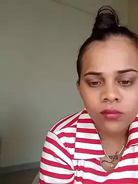 Naughtysilk from StripChat is Freechat