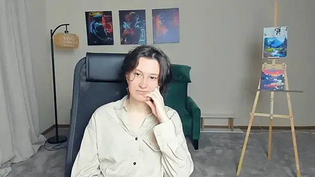 NenaBriand from StripChat