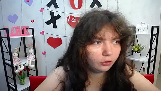 NeonilaLisova from StripChat is Freechat