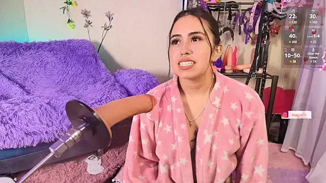 ness_wi from StripChat