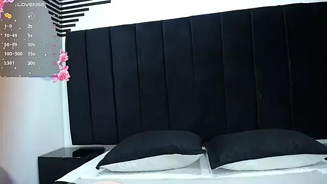 Nessa2905 from StripChat