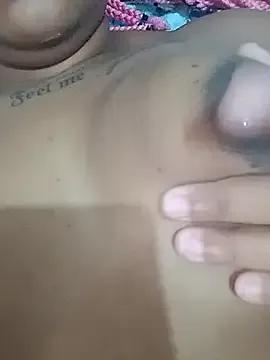 Nessinha12 from StripChat