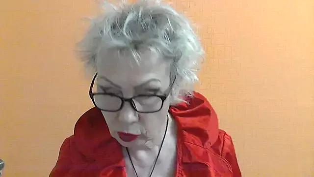 NessyJenixs from StripChat