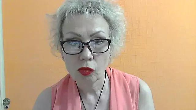 NessyJenixs from StripChat