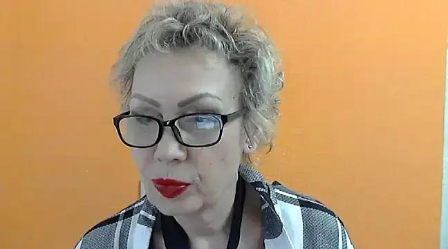 NessyJenixs from StripChat