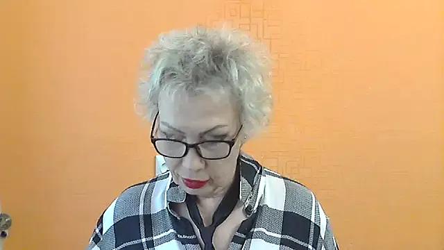 NessyJenixs from StripChat