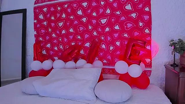 Try our streaming cams variety and talk on a personal level with our adorable girls streamers, showing off their bountiful shapes and dildos.
