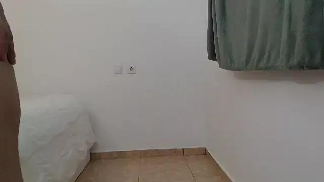 nicebrown from StripChat is Freechat