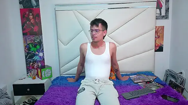 NICK_VERS from StripChat is Freechat