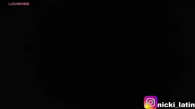 NICKI---Submissive from StripChat is Freechat