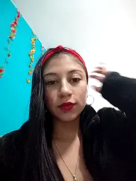 Nicki_Slave_bdsm from StripChat is Freechat