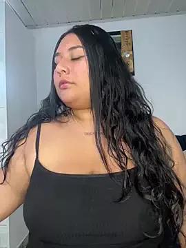 Nicky-222 from StripChat is Freechat