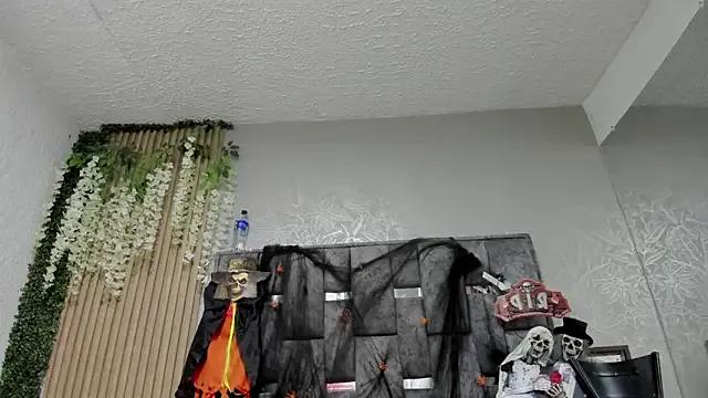 Nicky_Brown_ from StripChat is Freechat