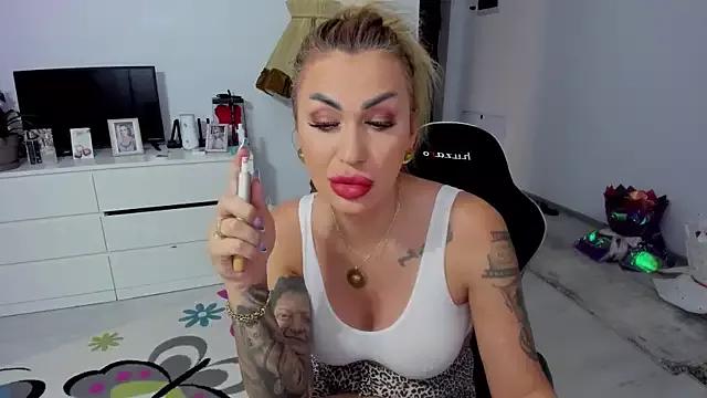 Try our streaming cams variety and talk on a personal level with our adorable girls streamers, showing off their bountiful shapes and dildos.