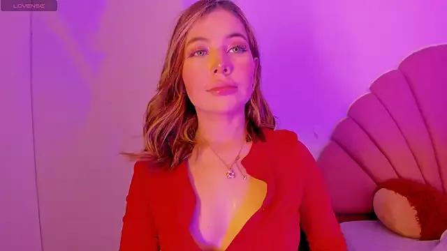 Try our streaming cams variety and talk on a personal level with our adorable girls streamers, showing off their bountiful shapes and dildos.