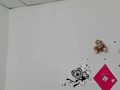 nicol_jg from StripChat is Freechat