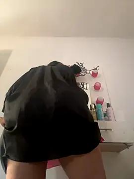 Nicol_X from StripChat is Freechat