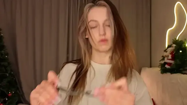 NicolaHulse from StripChat is Freechat