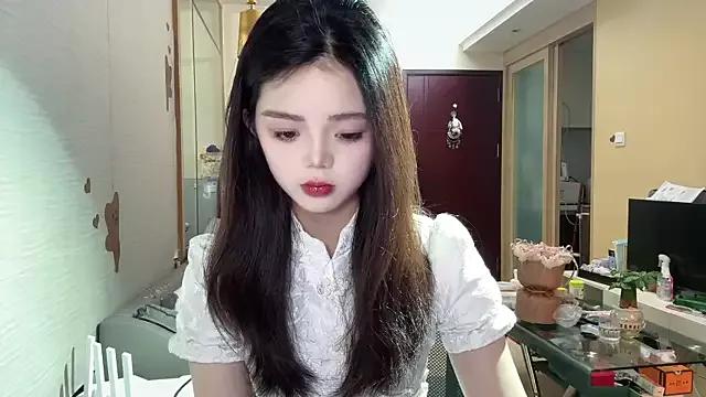 Nicole-11 from StripChat is Freechat