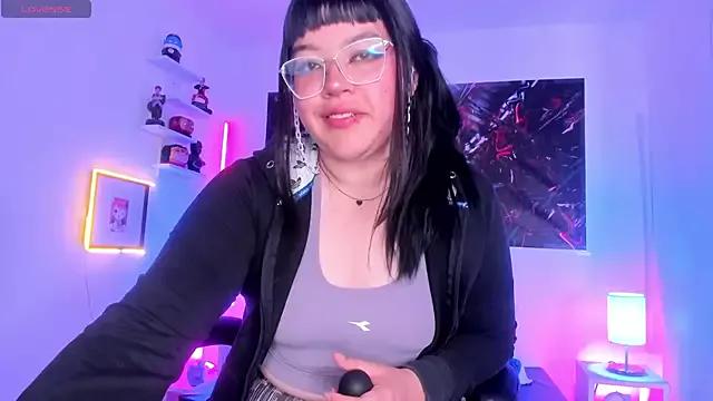 Nicole_Demar from StripChat is Freechat