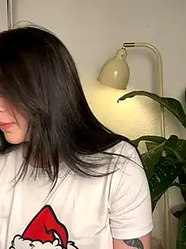 NicoleLeinn from StripChat is Freechat