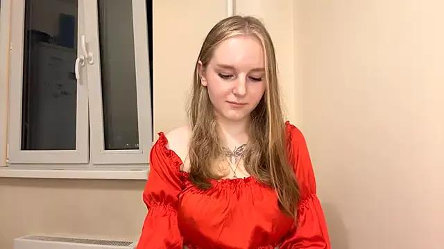 NicoleWow from StripChat is Freechat