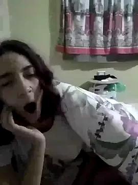 NicollMousse from StripChat is Freechat