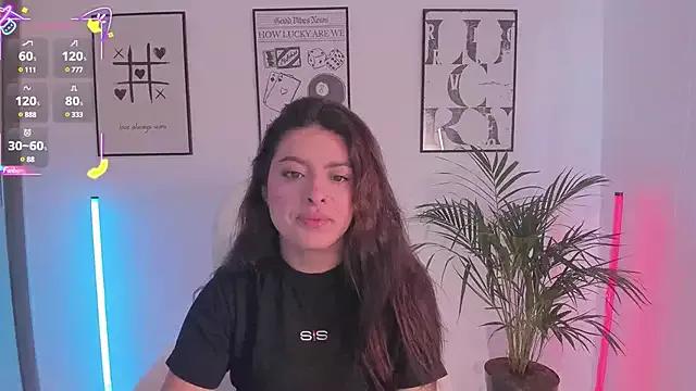 NiiaEvanss from StripChat