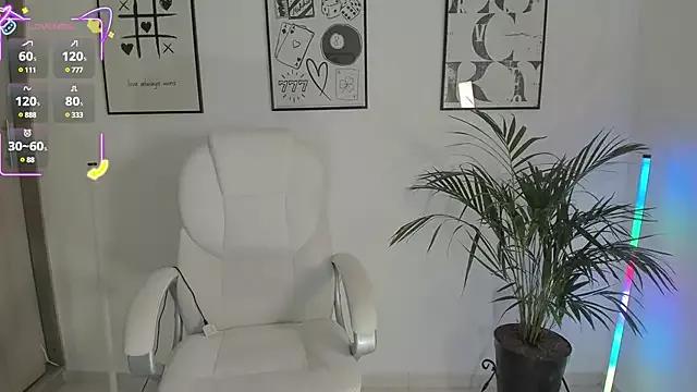 NiiaEvanss from StripChat