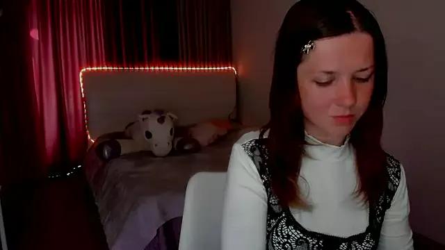 nika_reinnn from StripChat is Freechat