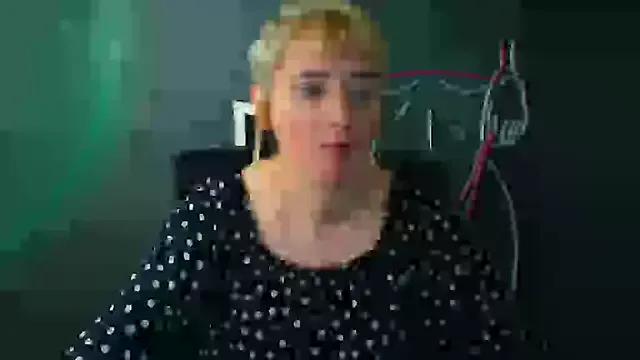 NikaEight from StripChat is Freechat