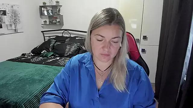 NikaSkylink from StripChat is Freechat