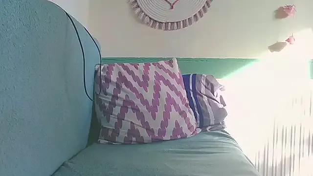 Niki_Leexx from StripChat