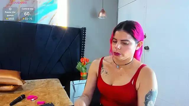 Try our streaming cams variety and talk on a personal level with our adorable girls streamers, showing off their bountiful shapes and dildos.