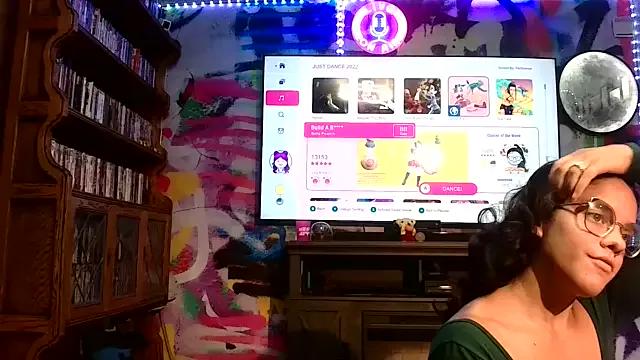 Nikki_Torres from StripChat