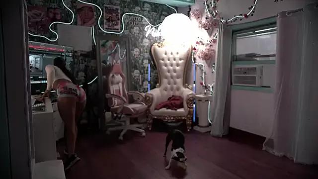 Nikki_Torres from StripChat