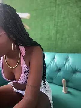 NikkiBaddy from StripChat is Freechat