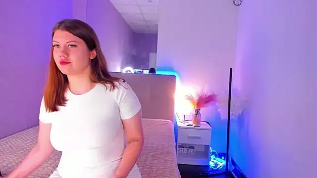 NikkiBustt from StripChat is Freechat