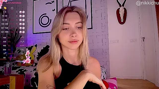 nikkichu from StripChat is Freechat