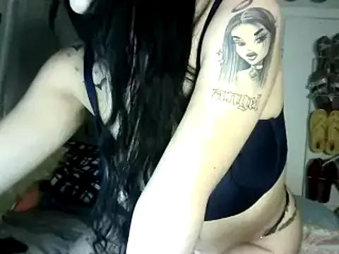 nikkikittyx3 from StripChat