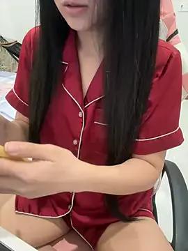 NikkiNi from StripChat