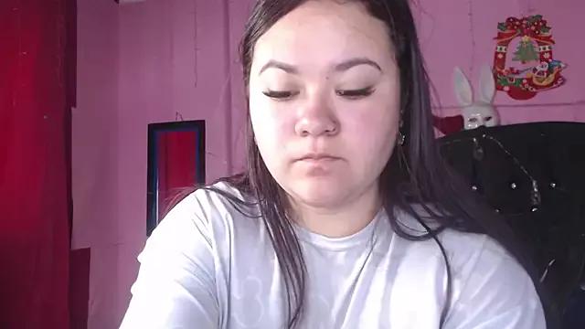 NikkiRous_ from StripChat