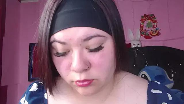 NikkiRous_ from StripChat
