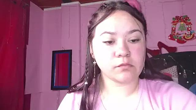 NikkiRous_ from StripChat