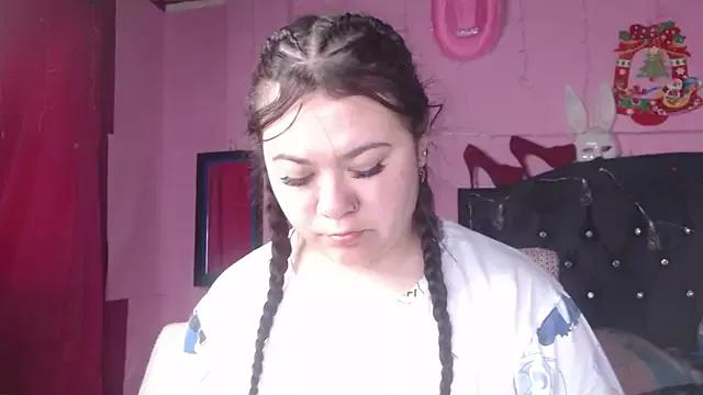 NikkiRous_ from StripChat