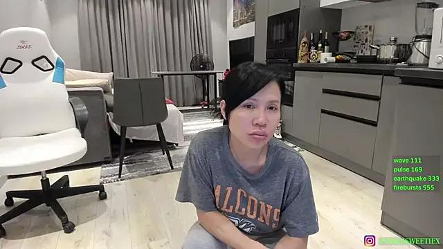nikkisweetie from StripChat